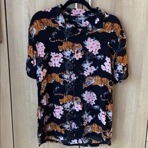 Tiger/floral print button up